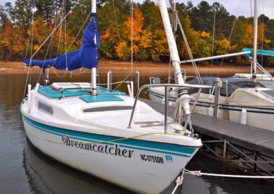 sail-boat-kerr-lake-marina