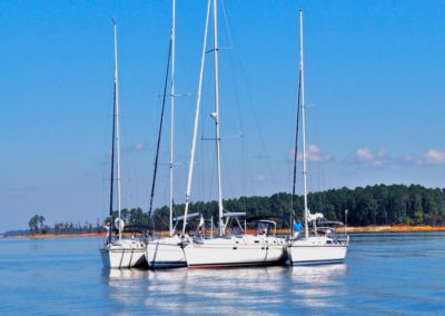 sailboats-kerr-lake